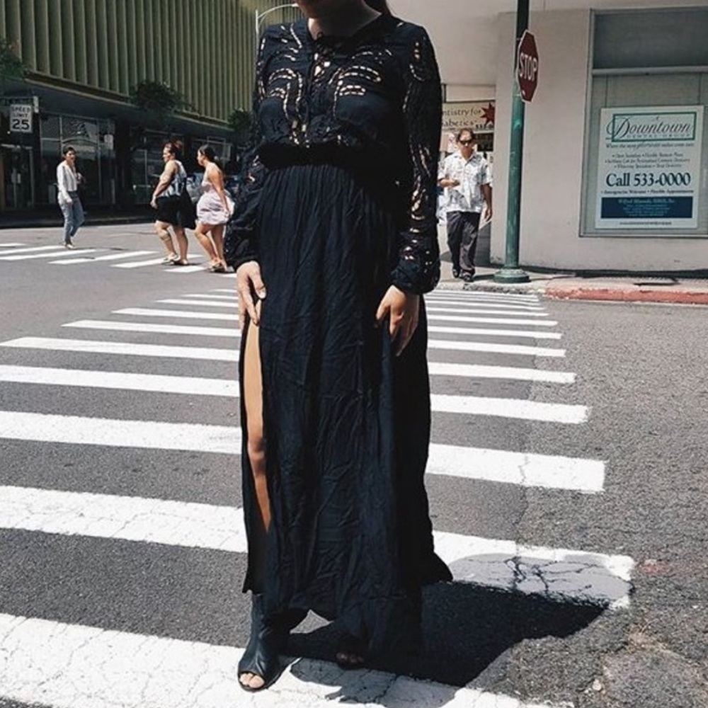 NWOT Ava Sky Dress